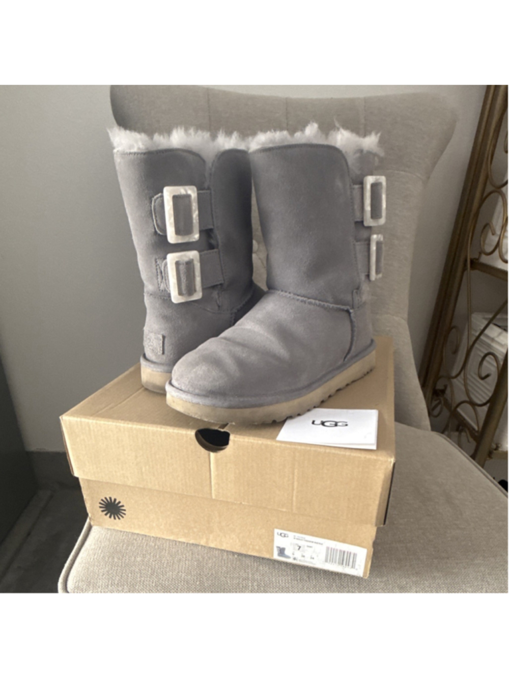 UGG Bailey Double Buckle Gray Suede Shearling Boots Womens US 7 EU 38